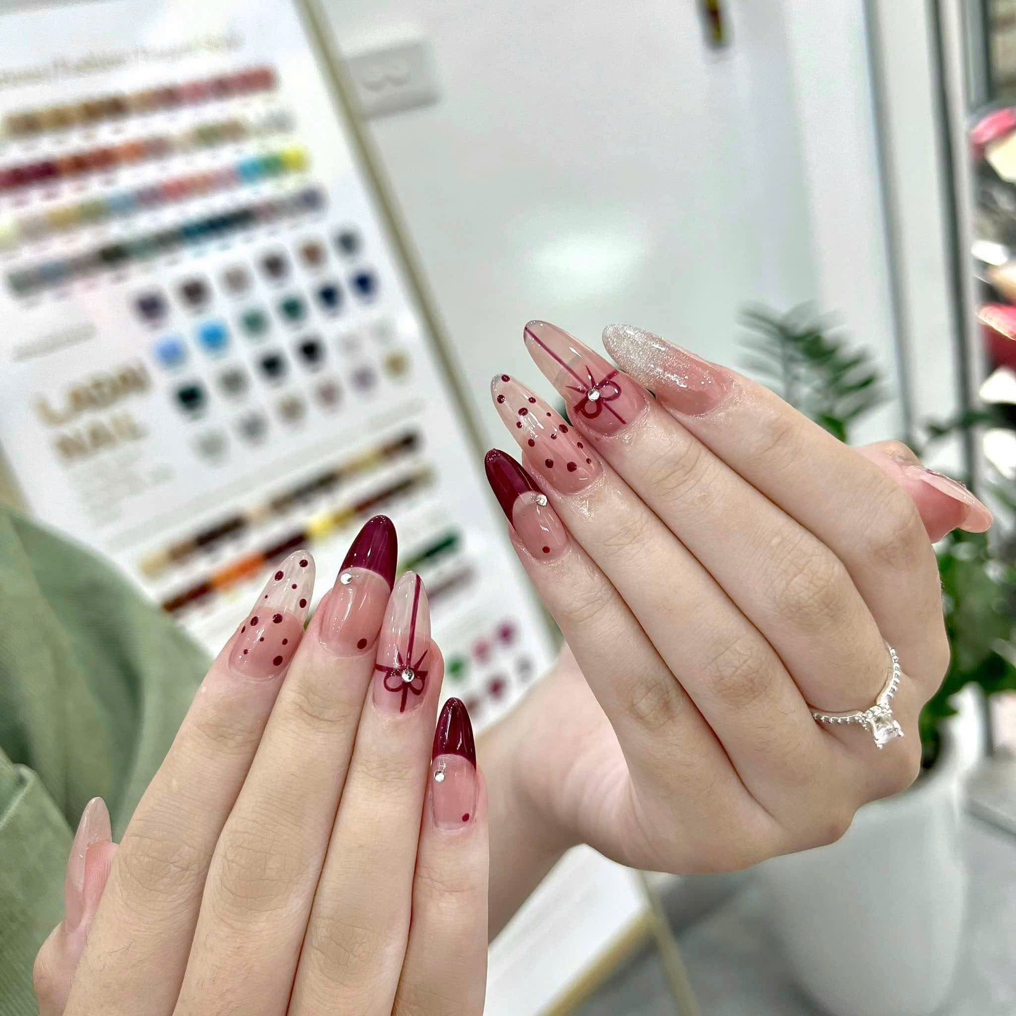 Mẫu nail số 14 do Jadoo Nail Room thực hiện