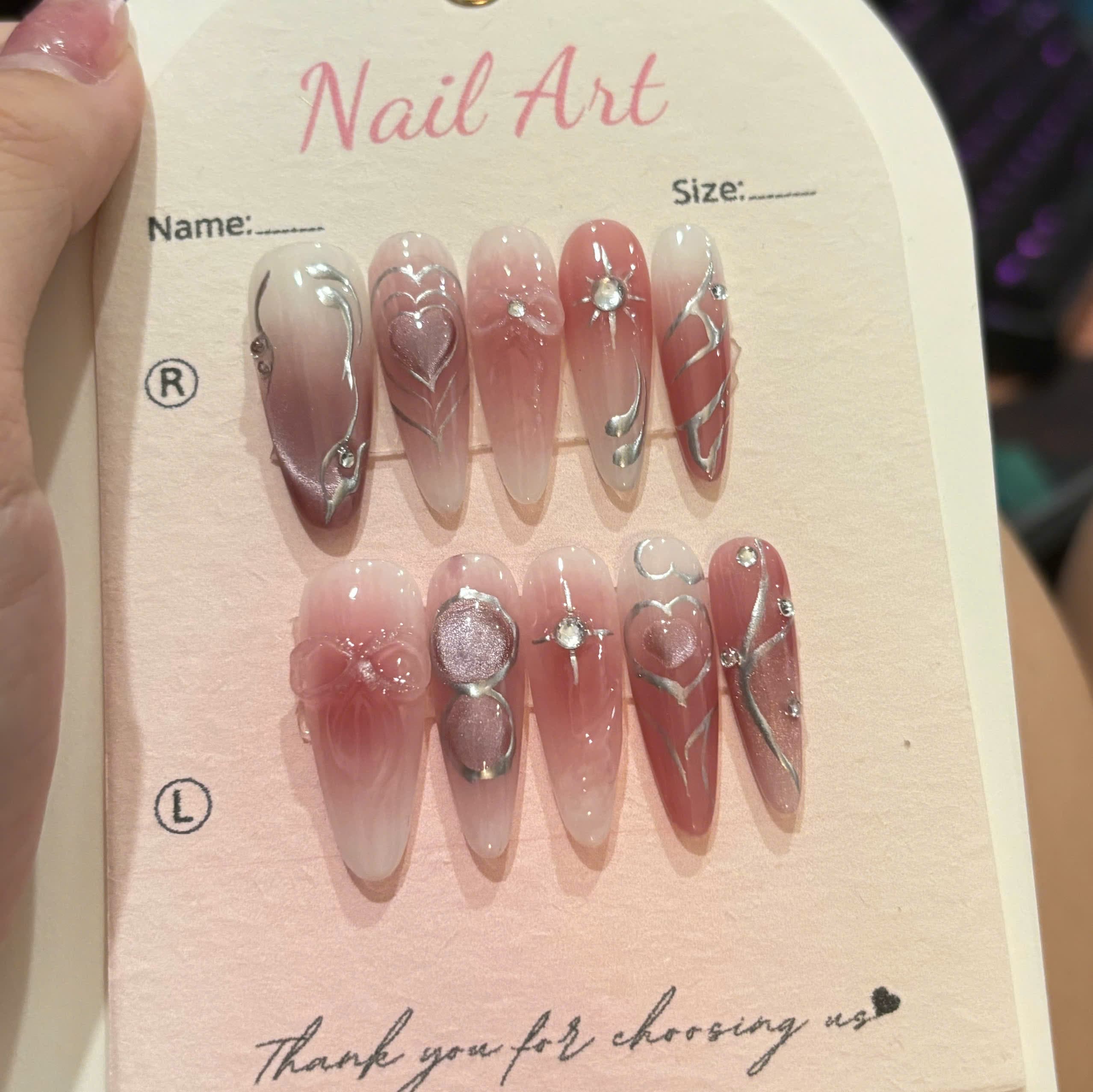 Mẫu nail số 12 do Jadoo Nail Room thực hiện