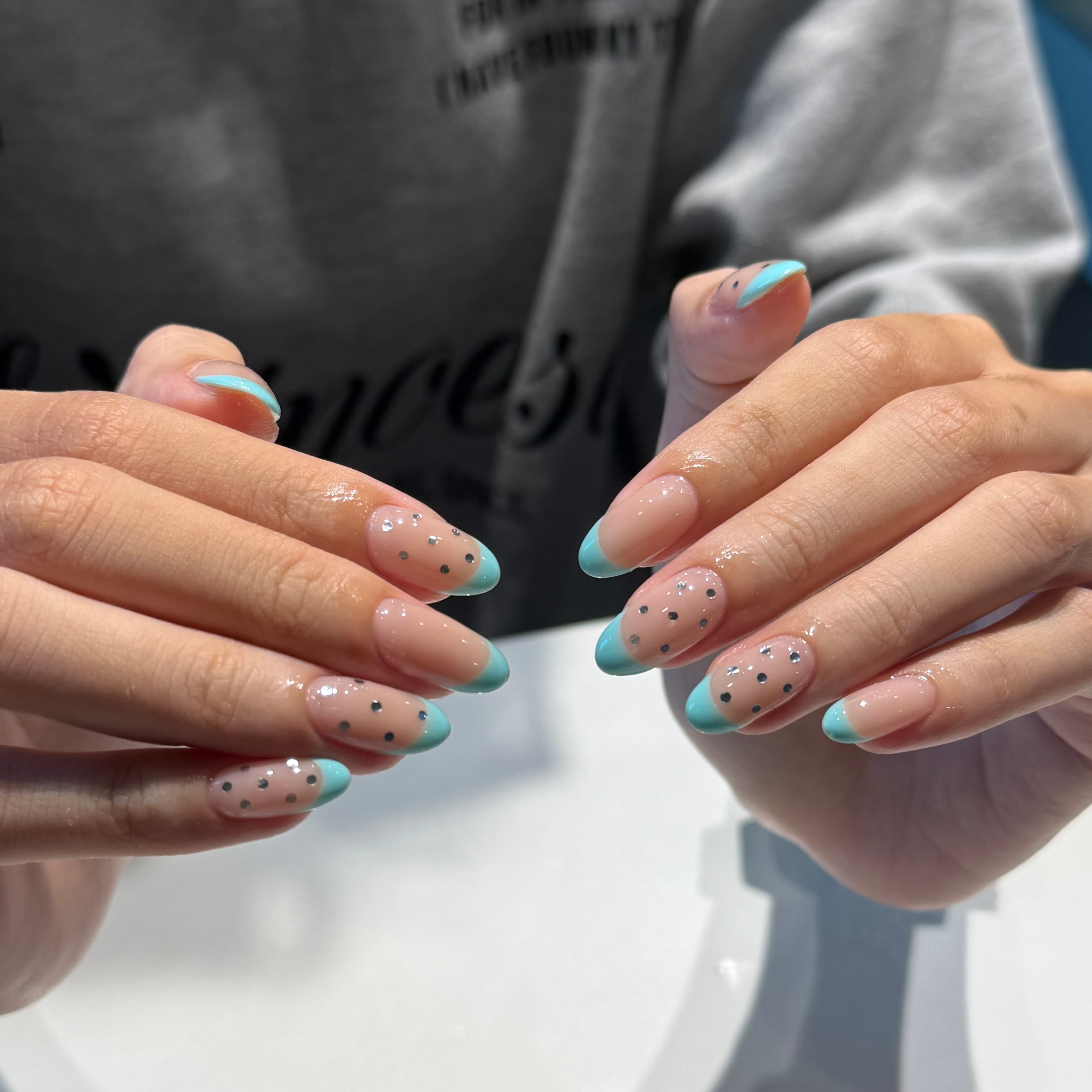 Mẫu nail số 3 do Jadoo Nail Room thực hiện