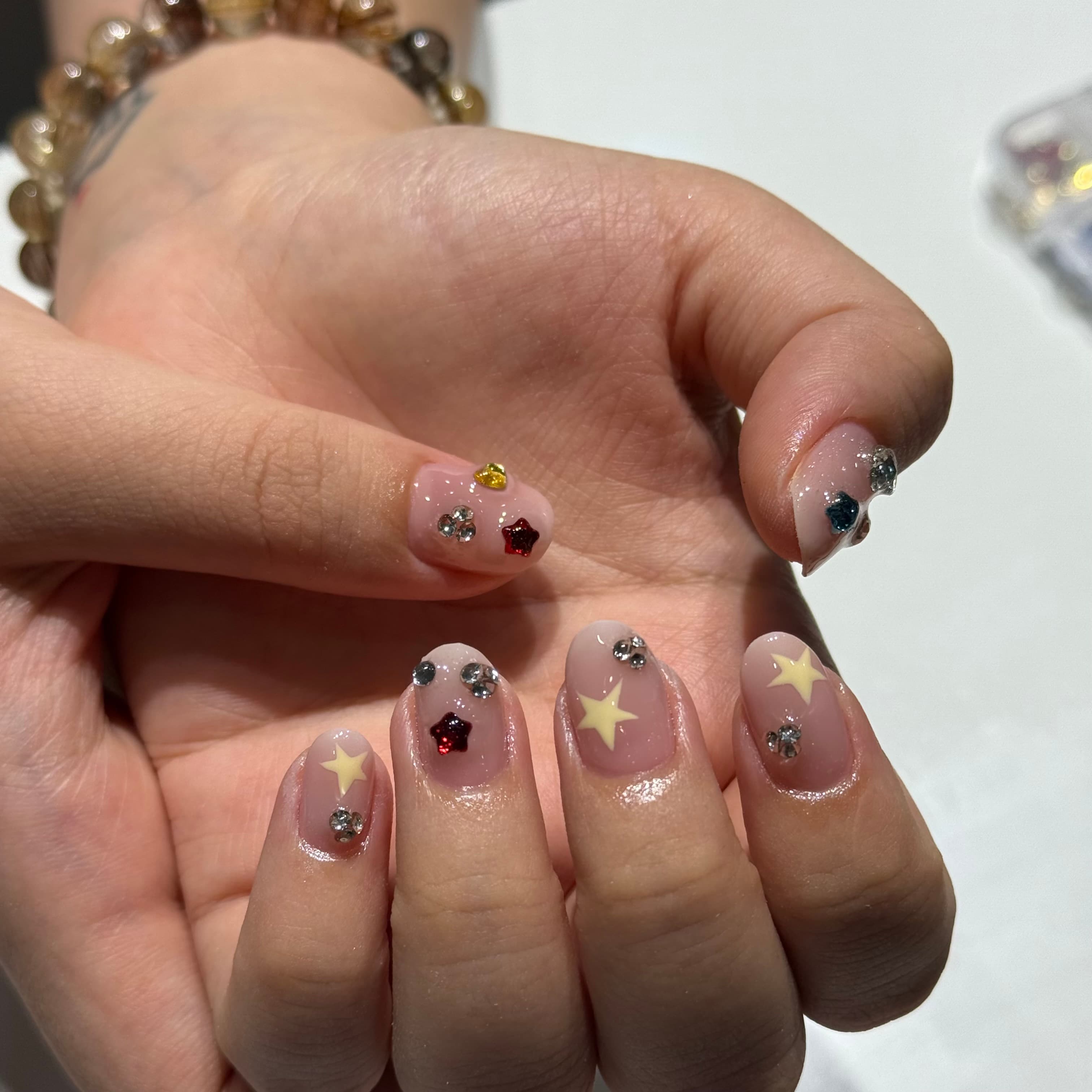 Mẫu nail số 2 do Jadoo Nail Room thực hiện